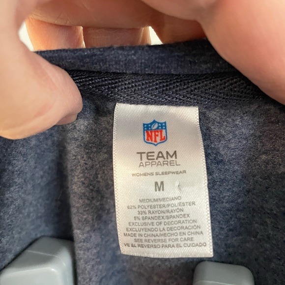 Chicago Bears Navy Sweatshirt SOFT size medium - Picture 4 of 11